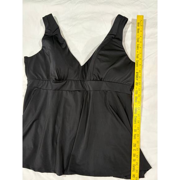 Lane Bryant Black Swimsuit Top Size 22 - Picture 5 of 6